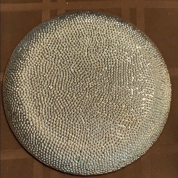 New set of 4 holiday red/green plates - Picture 4 of 4